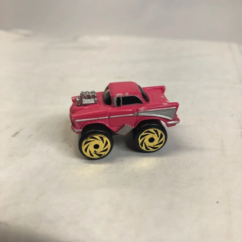 Road Champs 1987 S1 Hot Pink 1957 Chevy Bel Air Mini Monster Wheels‎